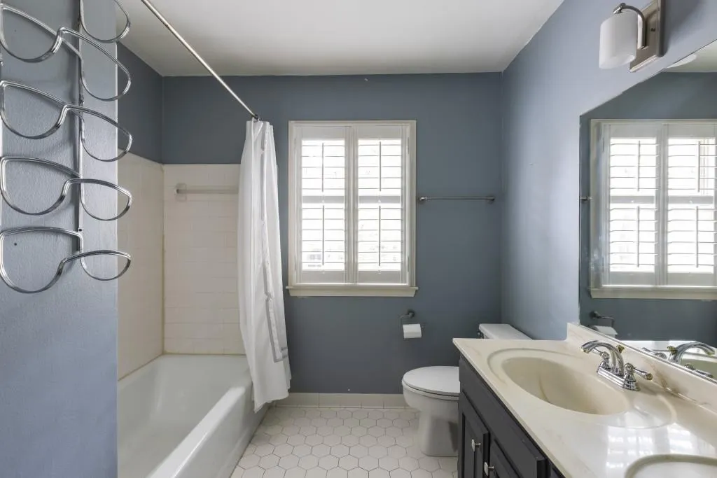 300 Cannady Court, Sandy Springs, Georgia 30350, 5 Bedrooms Bedrooms, ,4 BathroomsBathrooms,Residential,Sold,300 Cannady Court,7489285