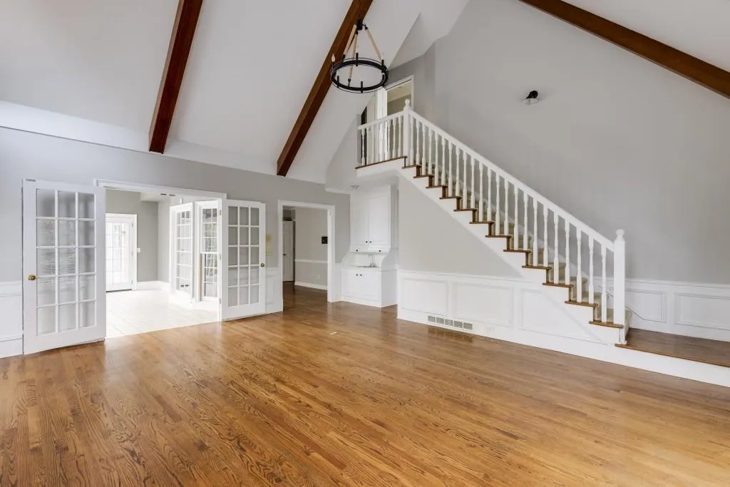 300 Cannady Court, Sandy Springs, Georgia 30350, 5 Bedrooms Bedrooms, ,4 BathroomsBathrooms,Residential,Sold,300 Cannady Court,7489285