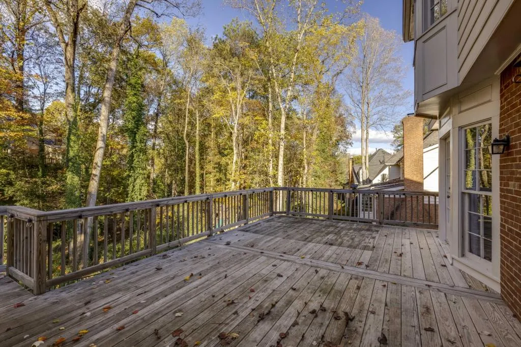 300 Cannady Court, Sandy Springs, Georgia 30350, 5 Bedrooms Bedrooms, ,4 BathroomsBathrooms,Residential,Sold,300 Cannady Court,7489285