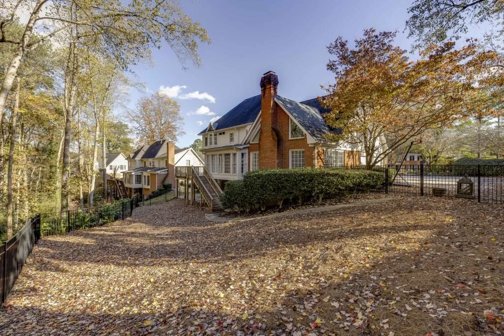300 Cannady Court, Sandy Springs, Georgia 30350, 5 Bedrooms Bedrooms, ,4 BathroomsBathrooms,Residential,Sold,300 Cannady Court,7489285