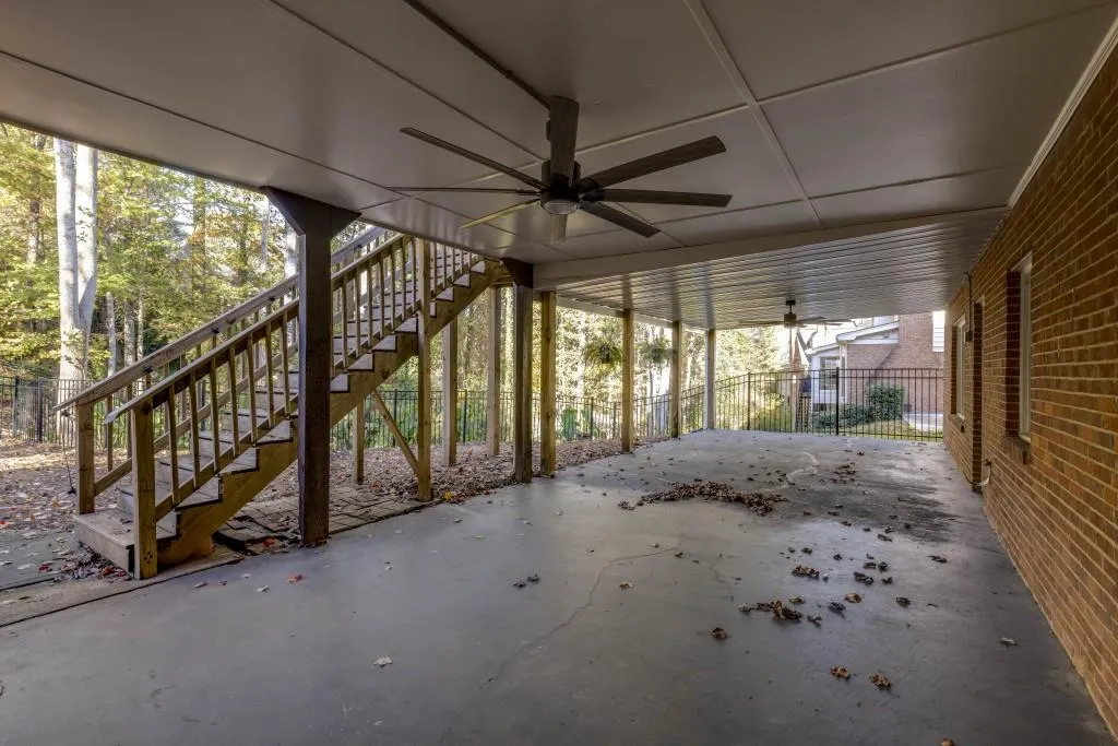300 Cannady Court, Sandy Springs, Georgia 30350, 5 Bedrooms Bedrooms, ,4 BathroomsBathrooms,Residential,Sold,300 Cannady Court,7489285