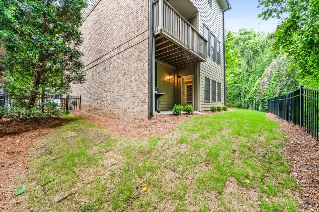 938 Canterbury Lane, Atlanta, Georgia 30324, 4 Bedrooms Bedrooms, ,3 BathroomsBathrooms,Residential,For Sale,938 Canterbury Lane,7520399