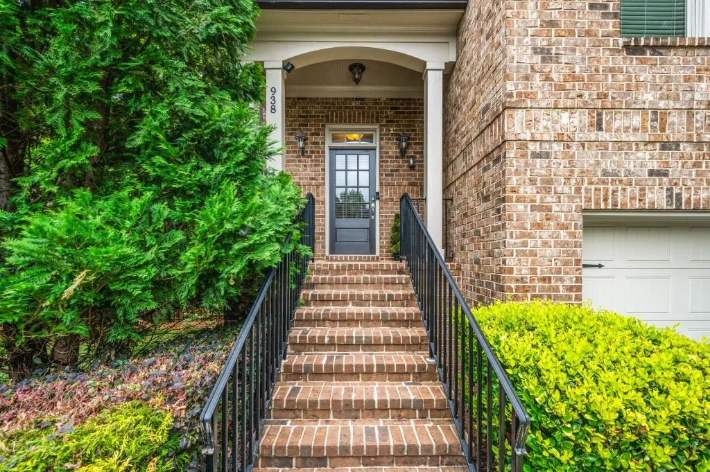 938 Canterbury Lane, Atlanta, Georgia 30324, 4 Bedrooms Bedrooms, ,3 BathroomsBathrooms,Residential,Sold,938 Canterbury Lane,7520399