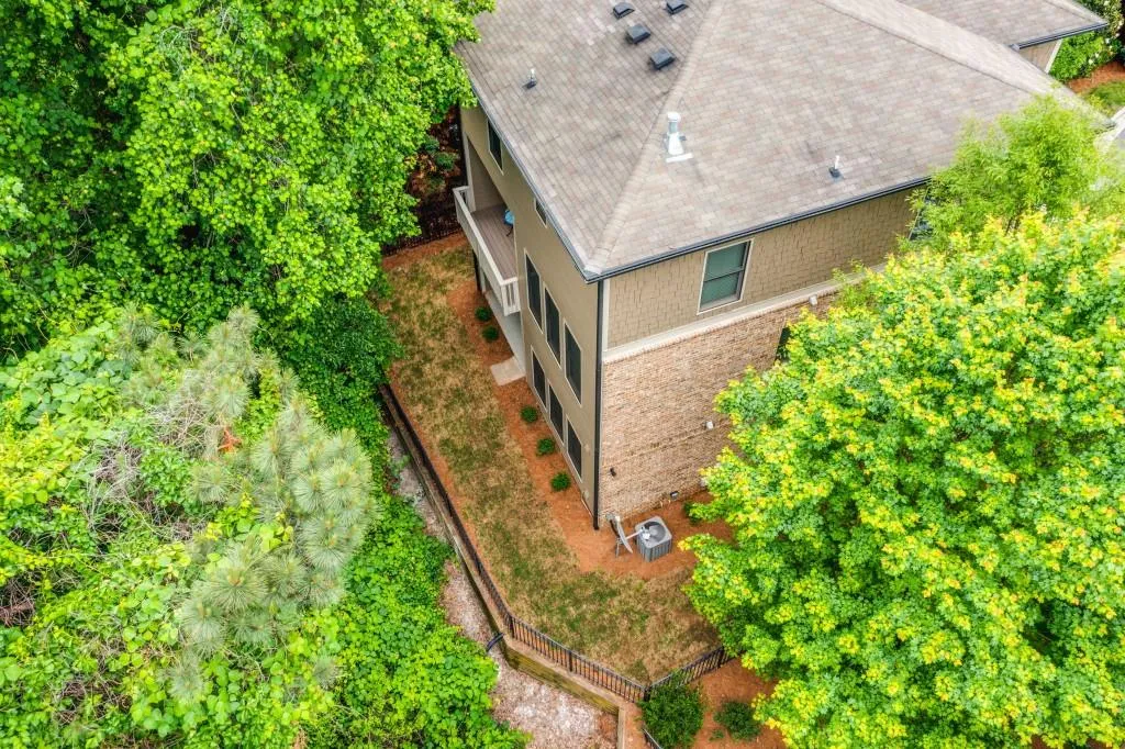 938 Canterbury Lane, Atlanta, Georgia 30324, 4 Bedrooms Bedrooms, ,3 BathroomsBathrooms,Residential,For Sale,938 Canterbury Lane,7520399