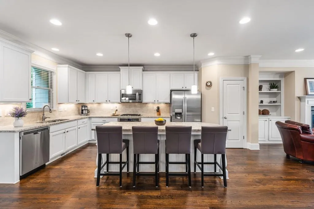 938 Canterbury Lane, Atlanta, Georgia 30324, 4 Bedrooms Bedrooms, ,3 BathroomsBathrooms,Residential,For Sale,938 Canterbury Lane,7520399