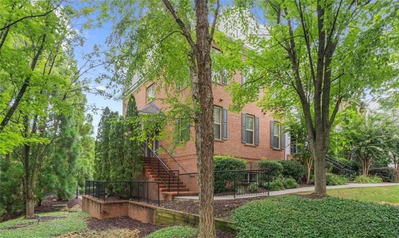 199 Le Gran Court, Sandy Springs, Georgia 30328