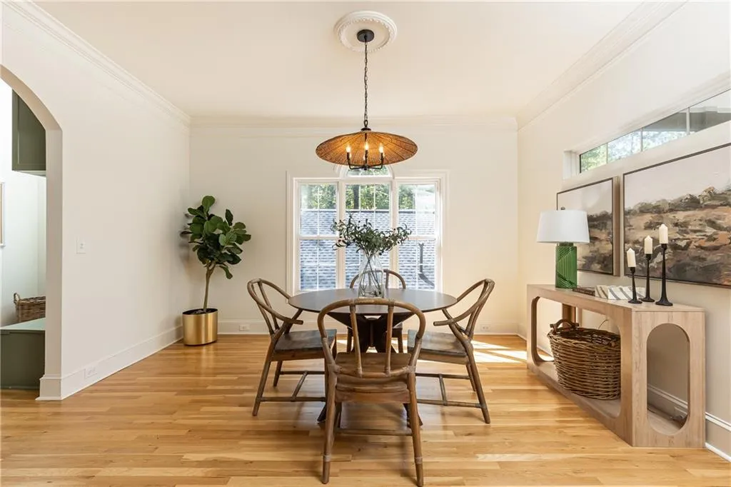 Breakfast area makes for extra space in this eat in kitchen