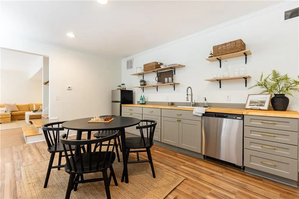 bar area of lower level.