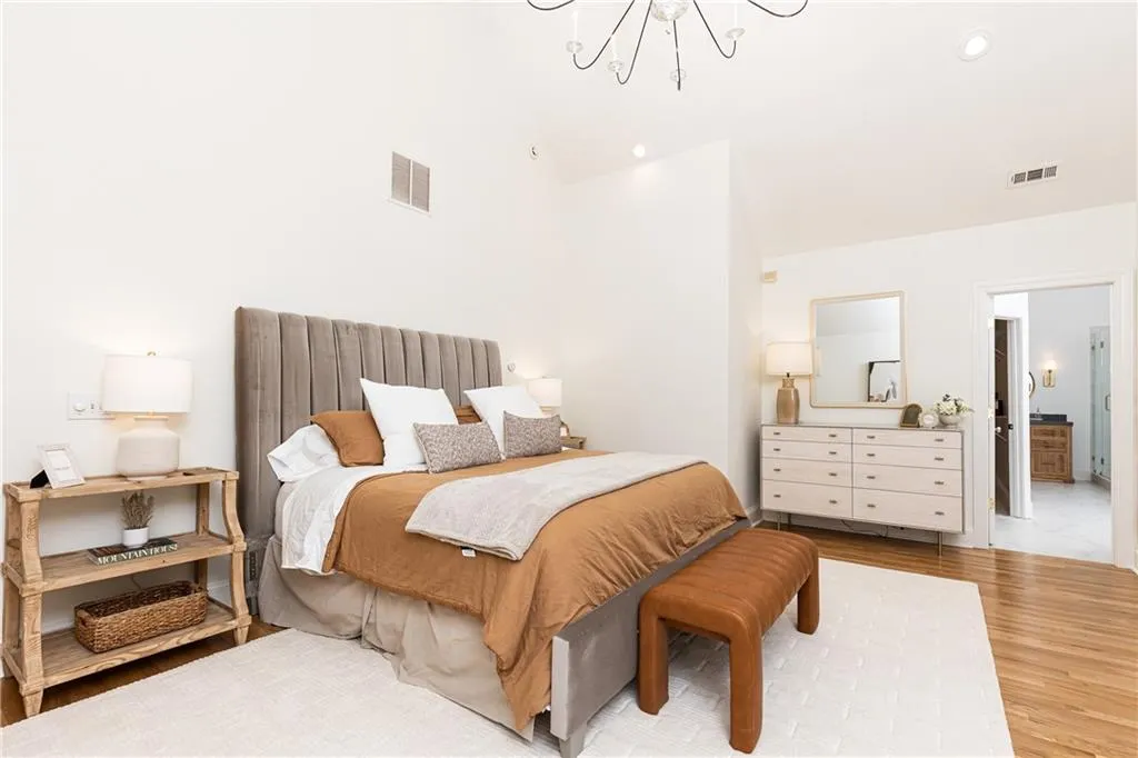 So much room for bedroom furniture pieces