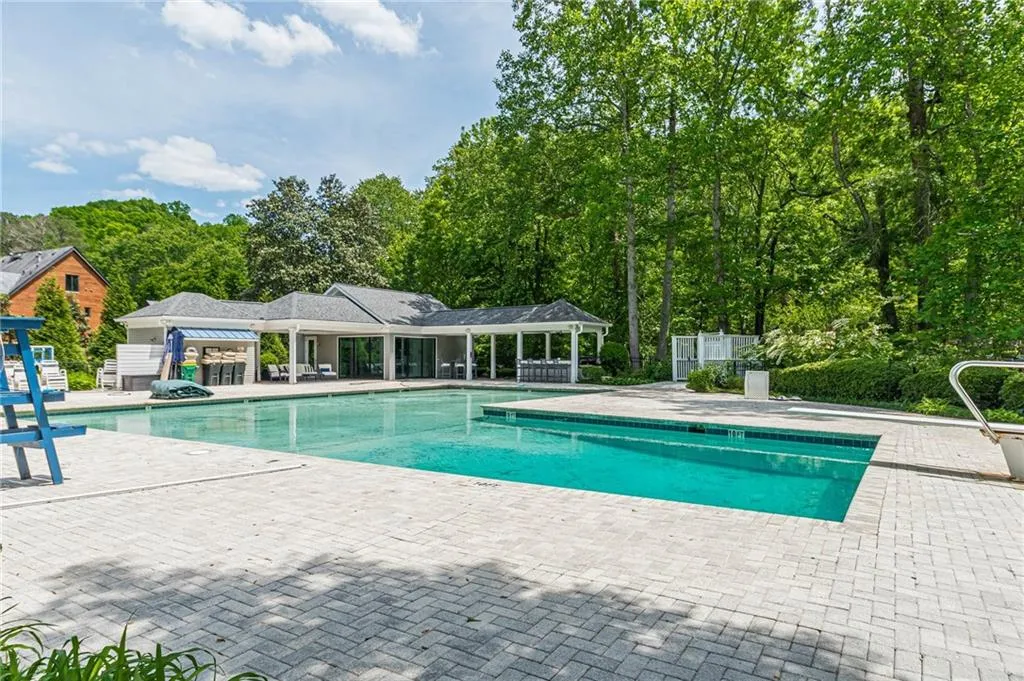 River Chase Club Pool , Clubhouse and Grilling area