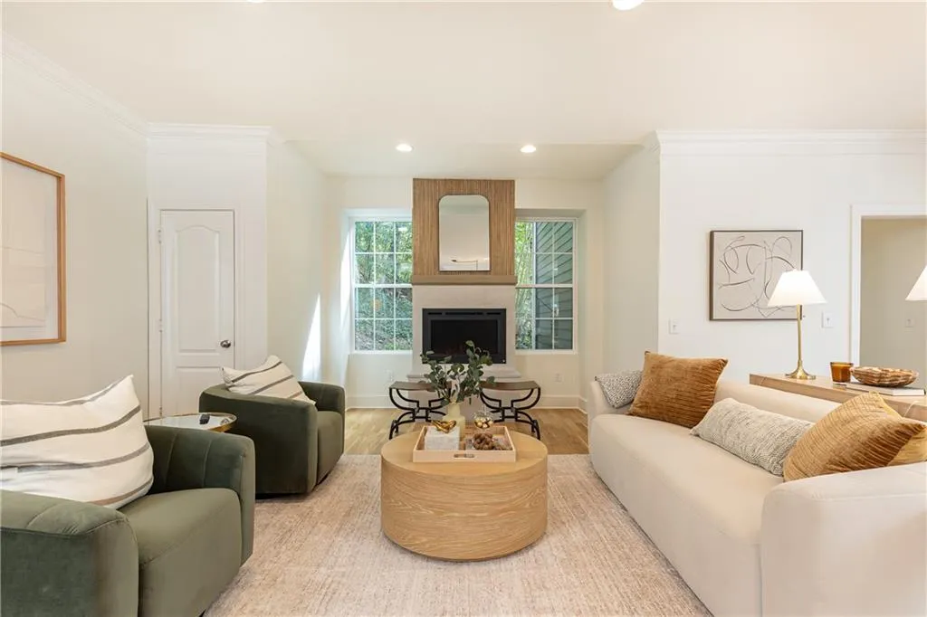 6370 River Chase Circle, Atlanta, Georgia 30328, 6 Bedrooms Bedrooms, ,7 BathroomsBathrooms,Residential,For Sale,6370 River Chase Circle,7665098