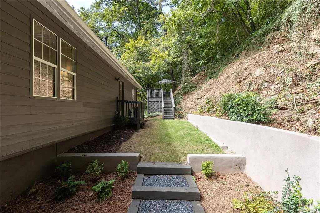 6370 River Chase Circle, Atlanta, Georgia 30328, 6 Bedrooms Bedrooms, ,7 BathroomsBathrooms,Residential,For Sale,6370 River Chase Circle,7665098