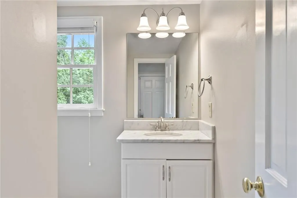 5825 Powers Ferry Road, Atlanta, Georgia 30327, 7 Bedrooms Bedrooms, ,5 BathroomsBathrooms,Residential,Sold,5825 Powers Ferry Road,6903530