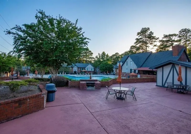 6851 Roswell Road Unit E-4, Atlanta, Georgia 30328, 3 Bedrooms Bedrooms, ,2 BathroomsBathrooms,Residential,For Sale,6851 Roswell Road Unit E-4,7711856