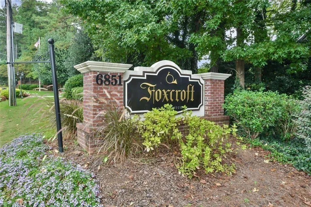 6851 Roswell Road Unit E-4, Atlanta, Georgia 30328, 3 Bedrooms Bedrooms, ,2 BathroomsBathrooms,Residential,For Sale,6851 Roswell Road Unit E-4,7711856