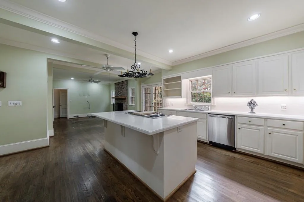 3990 Randall Mill Road Nw, Atlanta, Georgia 30327, 4 Bedrooms Bedrooms, 0 ,3 BathroomsBathrooms,Residential,For Sale,3990 Randall Mill Road Nw,7720712