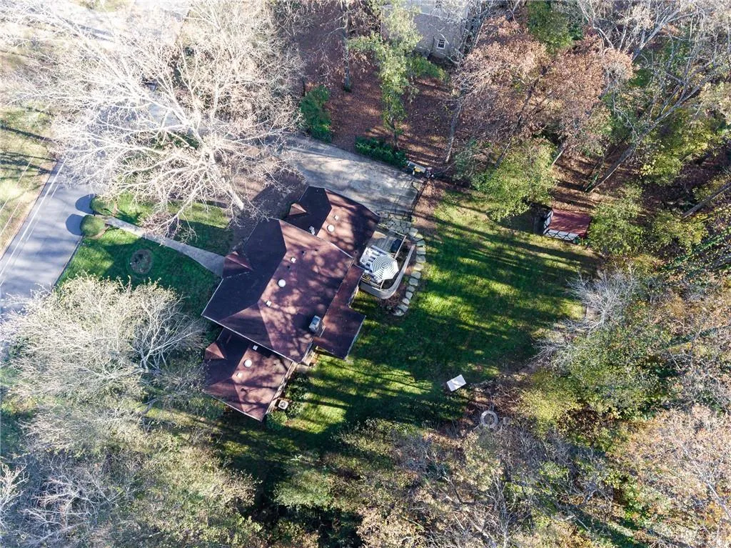 7670 Ryefield Drive, Sandy Springs, Georgia 30350, 5 Bedrooms Bedrooms, ,3 BathroomsBathrooms,Residential,Sold,7670 Ryefield Drive,6827430