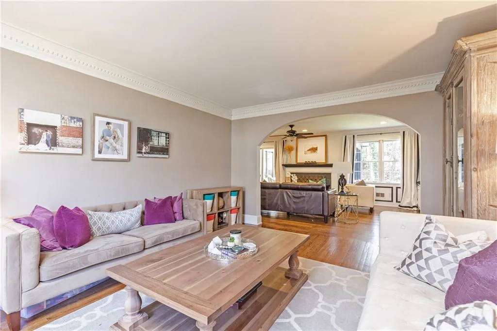 7670 Ryefield Drive, Sandy Springs, Georgia 30350, 5 Bedrooms Bedrooms, ,3 BathroomsBathrooms,Residential,Sold,7670 Ryefield Drive,6827430