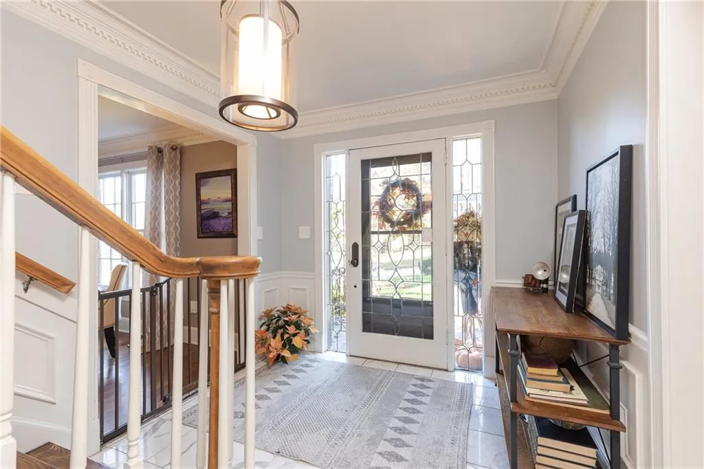 7670 Ryefield Drive, Sandy Springs, Georgia 30350, 5 Bedrooms Bedrooms, ,3 BathroomsBathrooms,Residential,Sold,7670 Ryefield Drive,6827430