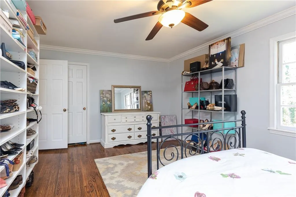 7670 Ryefield Drive, Sandy Springs, Georgia 30350, 5 Bedrooms Bedrooms, ,3 BathroomsBathrooms,Residential,Sold,7670 Ryefield Drive,6827430