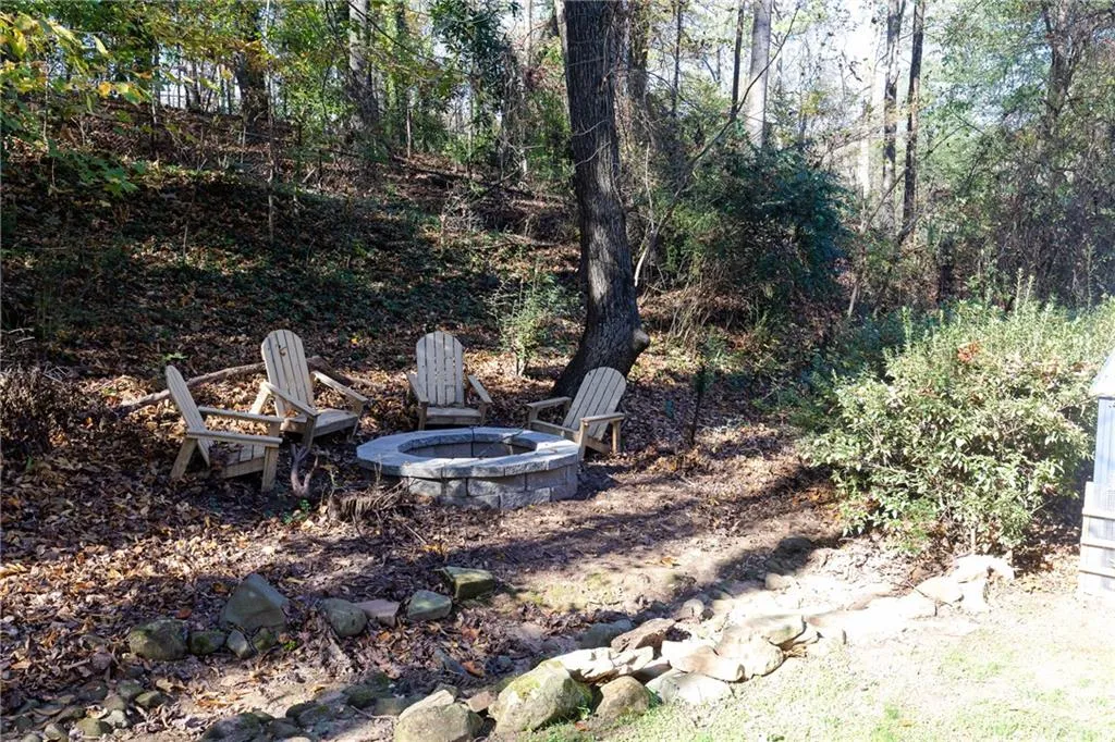 7670 Ryefield Drive, Sandy Springs, Georgia 30350, 5 Bedrooms Bedrooms, ,3 BathroomsBathrooms,Residential,Sold,7670 Ryefield Drive,6827430