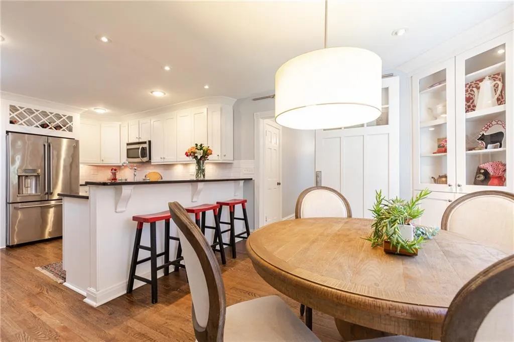 7670 Ryefield Drive, Sandy Springs, Georgia 30350, 5 Bedrooms Bedrooms, ,3 BathroomsBathrooms,Residential,Sold,7670 Ryefield Drive,6827430