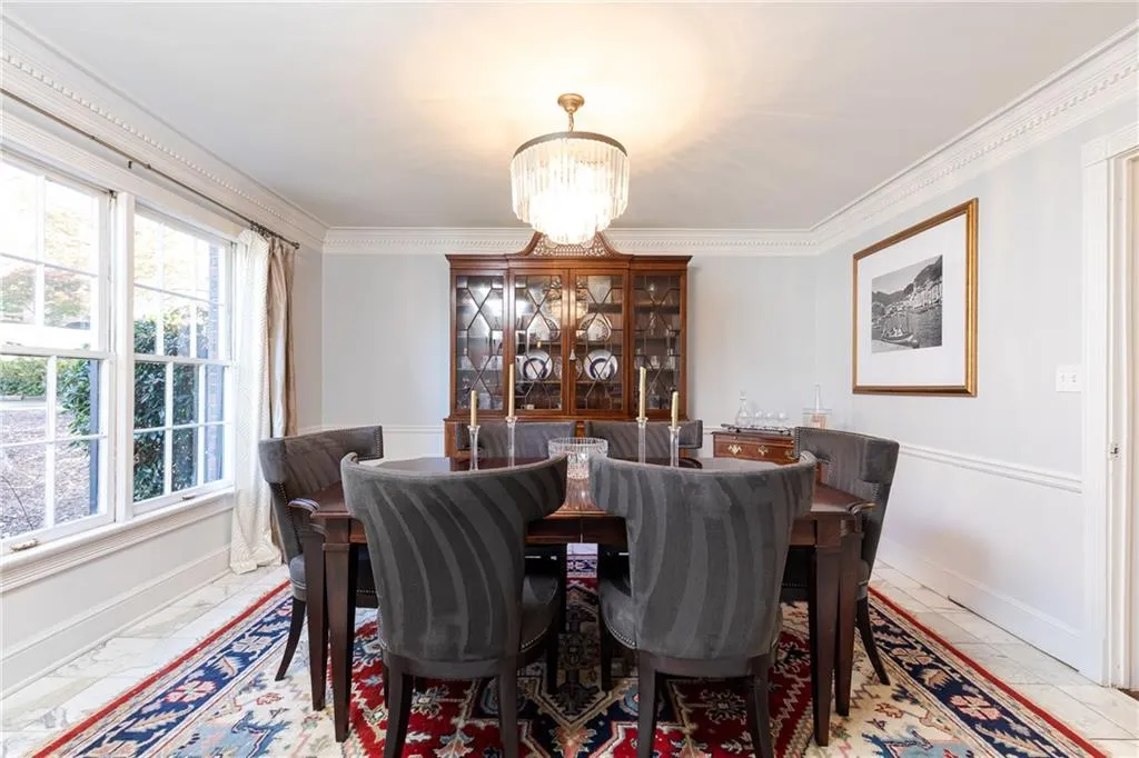 7670 Ryefield Drive, Sandy Springs, Georgia 30350, 5 Bedrooms Bedrooms, ,3 BathroomsBathrooms,Residential,Sold,7670 Ryefield Drive,6827430