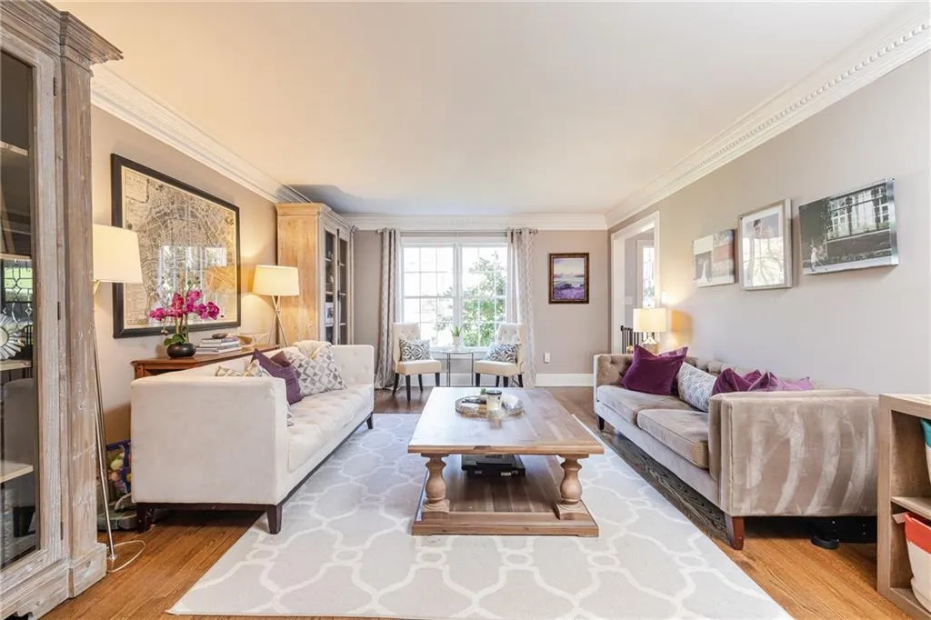 7670 Ryefield Drive, Sandy Springs, Georgia 30350, 5 Bedrooms Bedrooms, ,3 BathroomsBathrooms,Residential,Sold,7670 Ryefield Drive,6827430