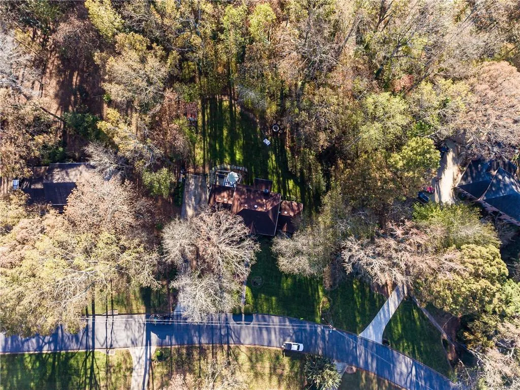 7670 Ryefield Drive, Sandy Springs, Georgia 30350, 5 Bedrooms Bedrooms, ,3 BathroomsBathrooms,Residential,Sold,7670 Ryefield Drive,6827430