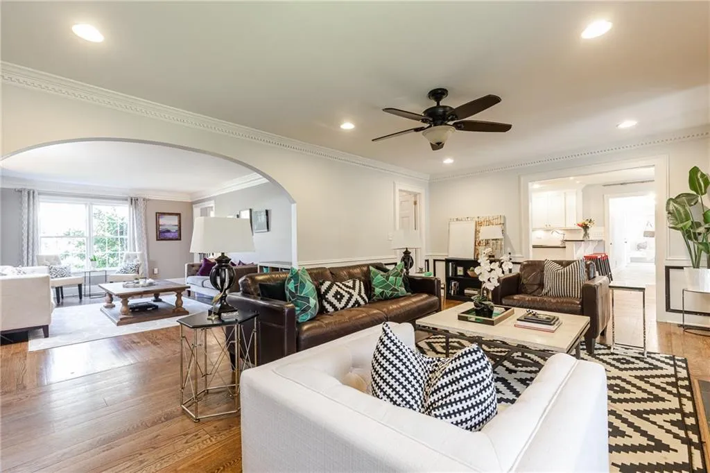 7670 Ryefield Drive, Sandy Springs, Georgia 30350, 5 Bedrooms Bedrooms, ,3 BathroomsBathrooms,Residential,Sold,7670 Ryefield Drive,6827430