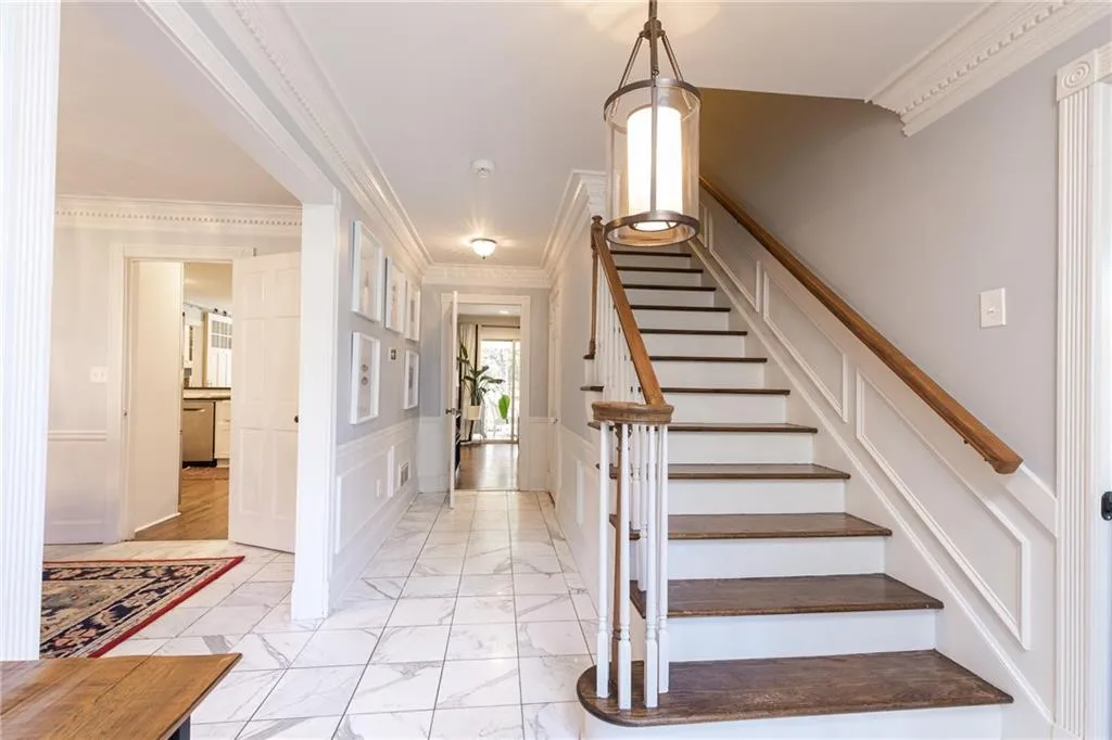 7670 Ryefield Drive, Sandy Springs, Georgia 30350, 5 Bedrooms Bedrooms, ,3 BathroomsBathrooms,Residential,Sold,7670 Ryefield Drive,6827430