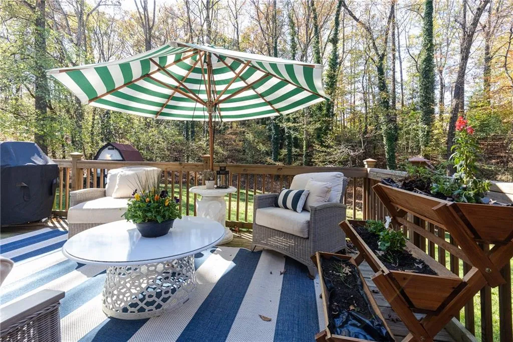 7670 Ryefield Drive, Sandy Springs, Georgia 30350, 5 Bedrooms Bedrooms, ,3 BathroomsBathrooms,Residential,Sold,7670 Ryefield Drive,6827430