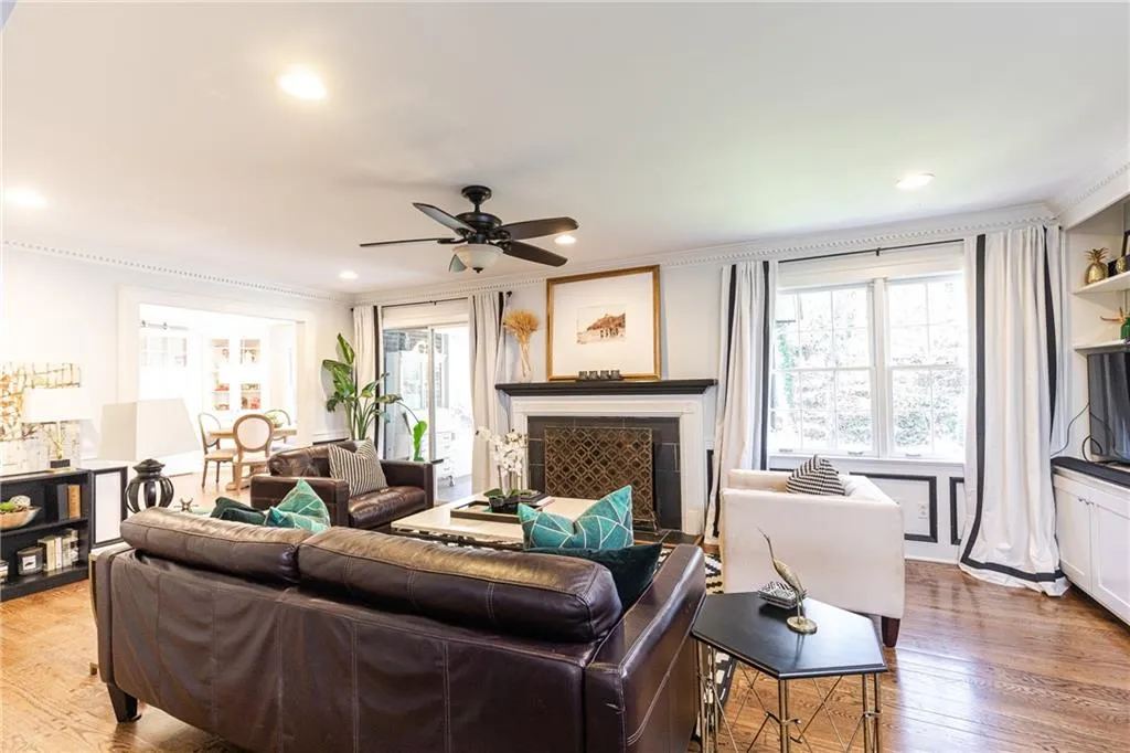 7670 Ryefield Drive, Sandy Springs, Georgia 30350, 5 Bedrooms Bedrooms, ,3 BathroomsBathrooms,Residential,Sold,7670 Ryefield Drive,6827430