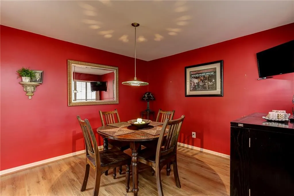 346 Carpenter Drive Unit 57, Sandy Springs, Georgia 30328, 2 Bedrooms Bedrooms, ,2 BathroomsBathrooms,Residential,Sold,346 Carpenter Drive Unit 57,6503130