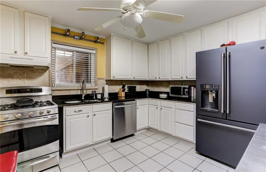 346 Carpenter Drive Unit 57, Sandy Springs, Georgia 30328, 2 Bedrooms Bedrooms, ,2 BathroomsBathrooms,Residential,Sold,346 Carpenter Drive Unit 57,6503130