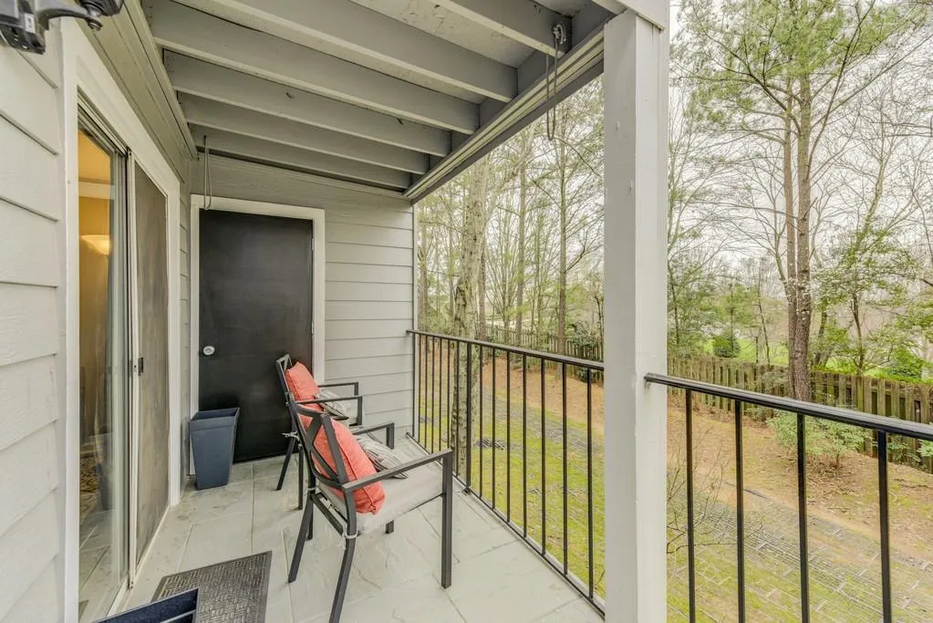 539 Granville Court, Sandy Springs, Georgia 30328, 1 Bedroom Bedrooms, ,1 BathroomBathrooms,Residential,Sold,539 Granville Court,6506817