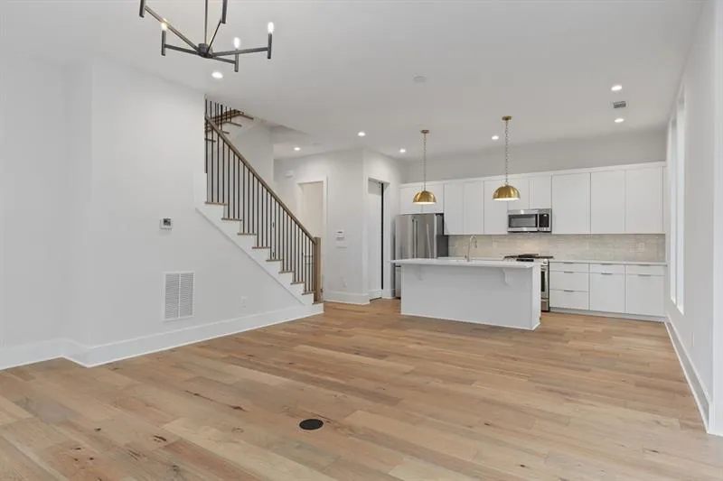 1186b Francis Street Nw, Atlanta, Georgia 30318, 3 Bedrooms Bedrooms, ,3 BathroomsBathrooms,Residential,For Sale,1186b Francis Street Nw,7667600