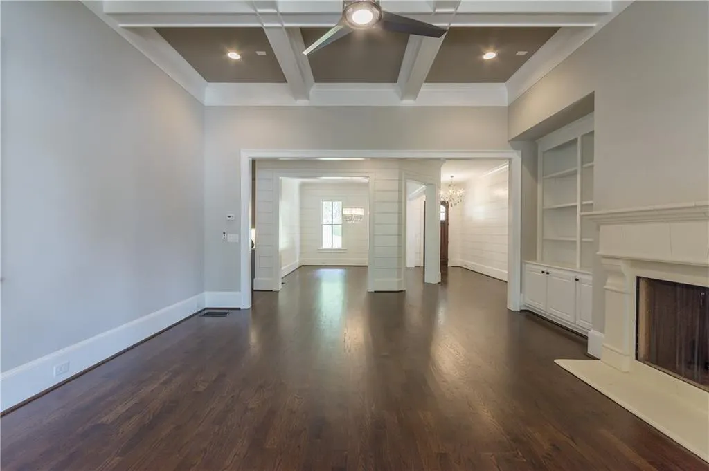 476 Danube Road, Atlanta, Georgia 30342, 4 Bedrooms Bedrooms, ,4 BathroomsBathrooms,Residential,Sold,476 Danube Road,5769088