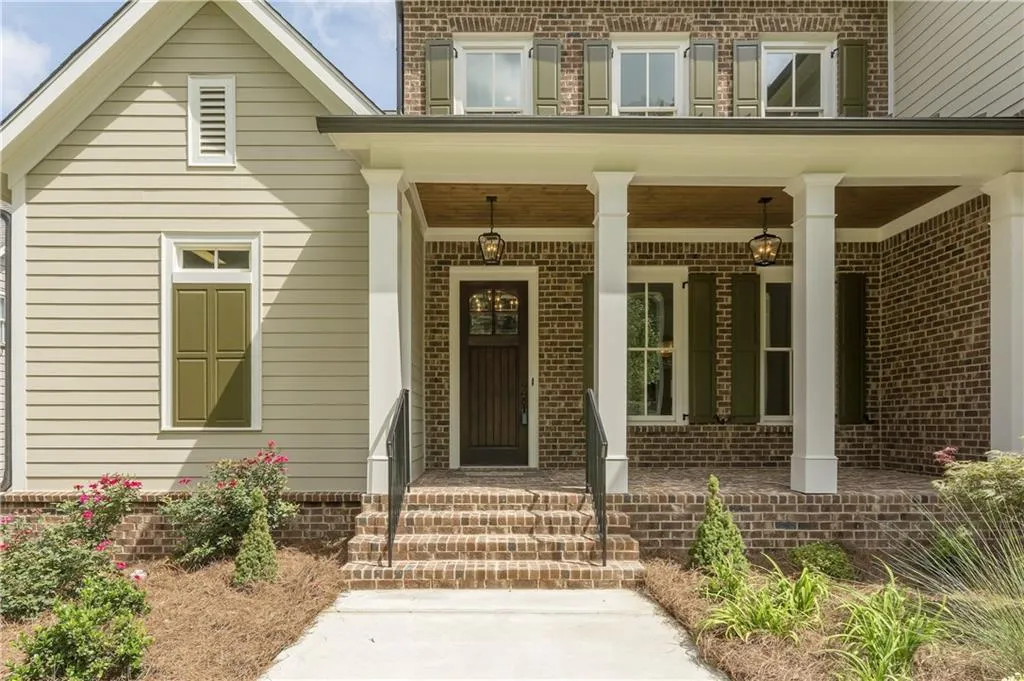 476 Danube Road, Atlanta, Georgia 30342, 4 Bedrooms Bedrooms, ,4 BathroomsBathrooms,Residential,Sold,476 Danube Road,5769088