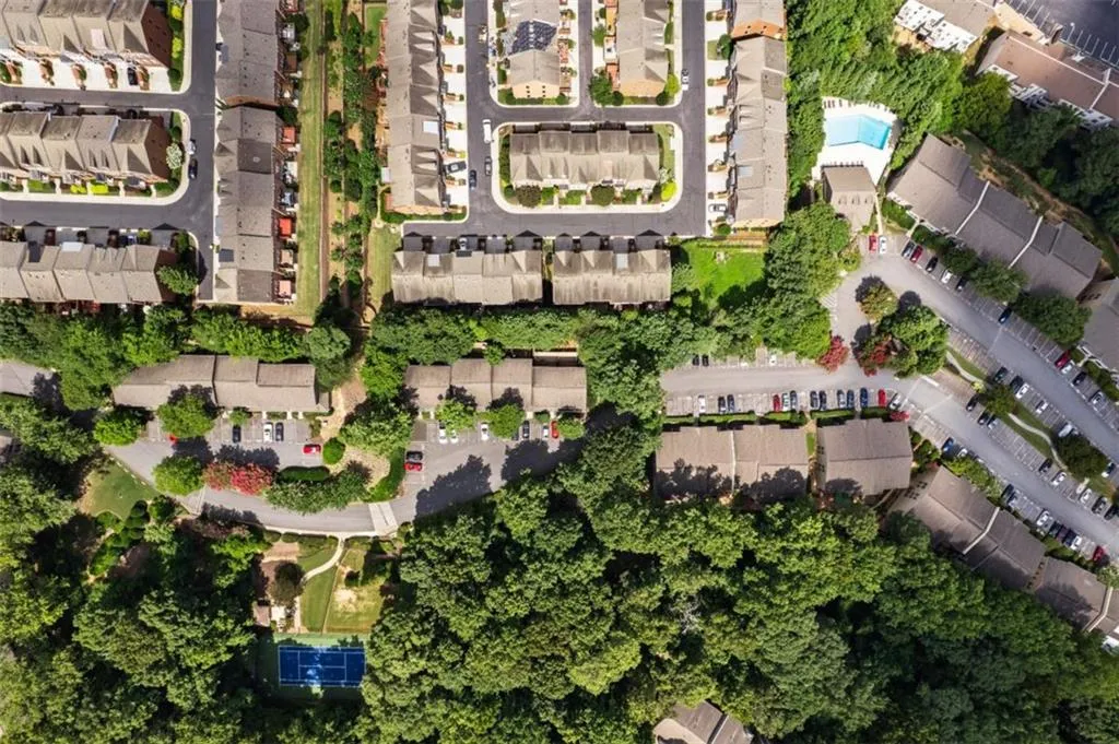 2955 Seven Pines Unit 202 Court, Atlanta, Georgia 30339, 1 Bedroom Bedrooms, ,1 BathroomBathrooms,Residential,For Sale,2955 Seven Pines Unit 202 Court,7618510