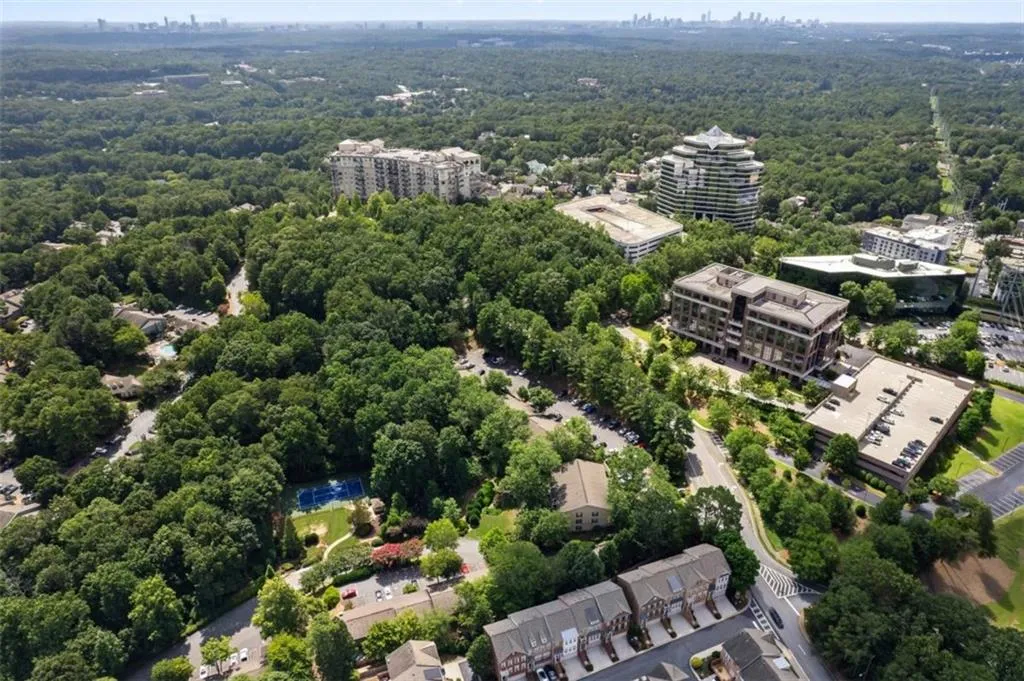 2955 Seven Pines Unit 202 Court, Atlanta, Georgia 30339, 1 Bedroom Bedrooms, ,1 BathroomBathrooms,Residential,For Sale,2955 Seven Pines Unit 202 Court,7618510