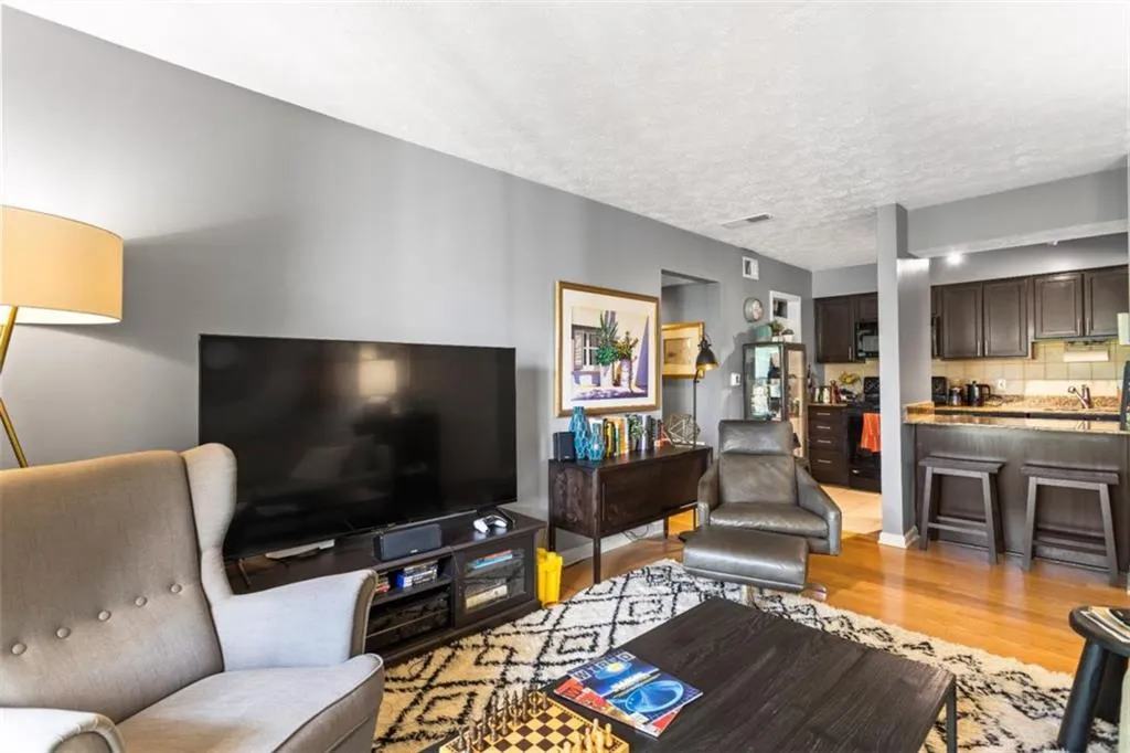 2955 Seven Pines Unit 202 Court, Atlanta, Georgia 30339, 1 Bedroom Bedrooms, ,1 BathroomBathrooms,Residential,For Sale,2955 Seven Pines Unit 202 Court,7618510