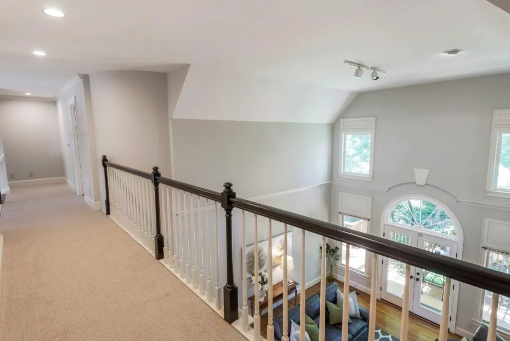 130 Laurian Way, Sandy Springs, Georgia 30328, 4 Bedrooms Bedrooms, ,4 BathroomsBathrooms,Residential,Sold,130 Laurian Way,6023014