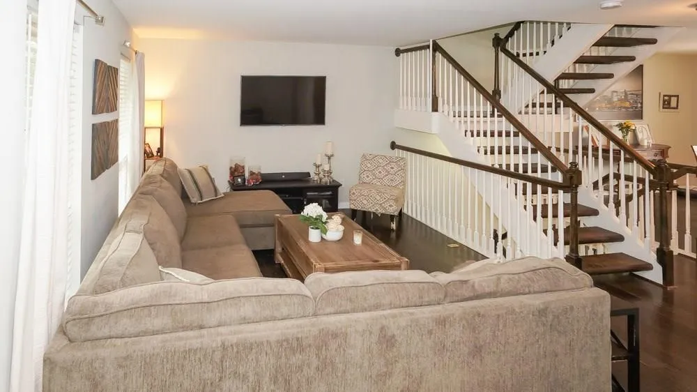 7319 Cardigan Circle, Sandy Springs, Georgia 30328, 4 Bedrooms Bedrooms, ,3 BathroomsBathrooms,Residential,Sold,7319 Cardigan Circle,5968844