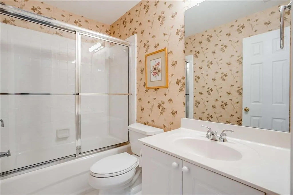 6245 Glen Oaks Lane, Sandy Springs, Georgia 30328, 4 Bedrooms Bedrooms, ,3 BathroomsBathrooms,Residential,Sold,6245 Glen Oaks Lane,7118886