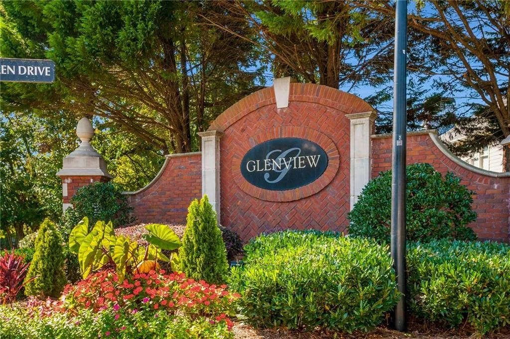 6245 Glen Oaks Lane, Sandy Springs, Georgia 30328, 4 Bedrooms Bedrooms, ,3 BathroomsBathrooms,Residential,Sold,6245 Glen Oaks Lane,7118886