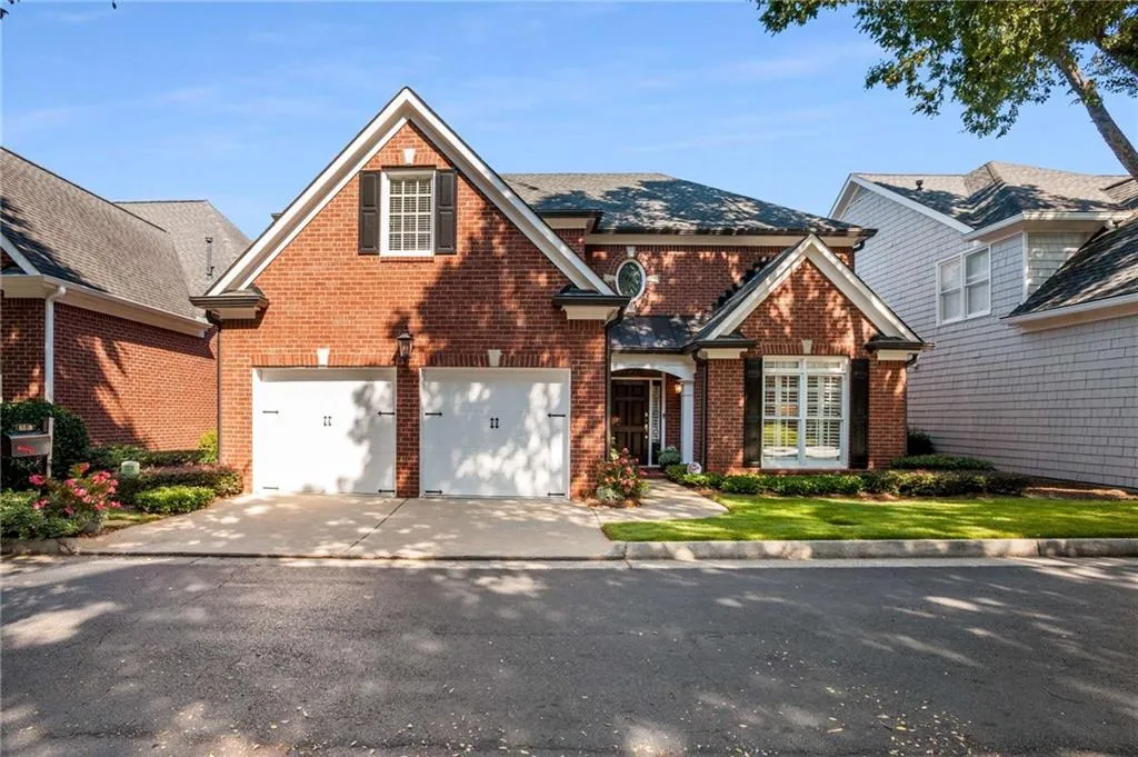 6245 Glen Oaks Lane, Sandy Springs, Georgia 30328, 4 Bedrooms Bedrooms, ,3 BathroomsBathrooms,Residential,Sold,6245 Glen Oaks Lane,7118886