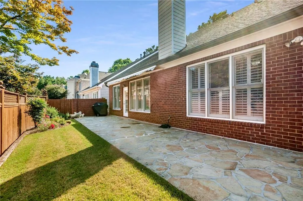 6245 Glen Oaks Lane, Sandy Springs, Georgia 30328, 4 Bedrooms Bedrooms, ,3 BathroomsBathrooms,Residential,Sold,6245 Glen Oaks Lane,7118886