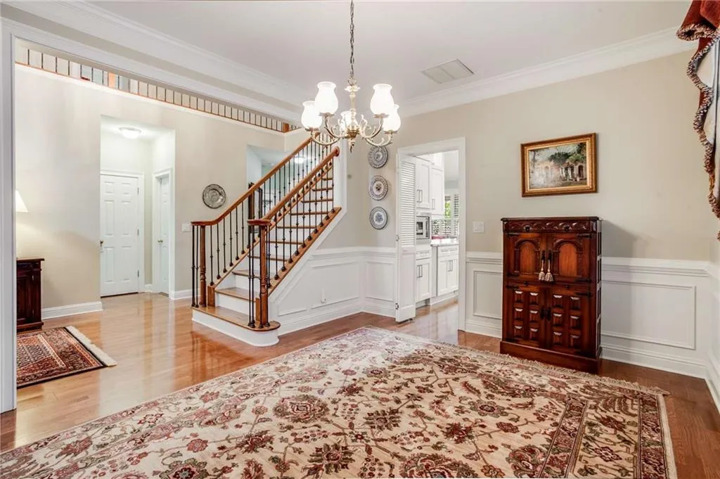 6245 Glen Oaks Lane, Sandy Springs, Georgia 30328, 4 Bedrooms Bedrooms, ,3 BathroomsBathrooms,Residential,Sold,6245 Glen Oaks Lane,7118886