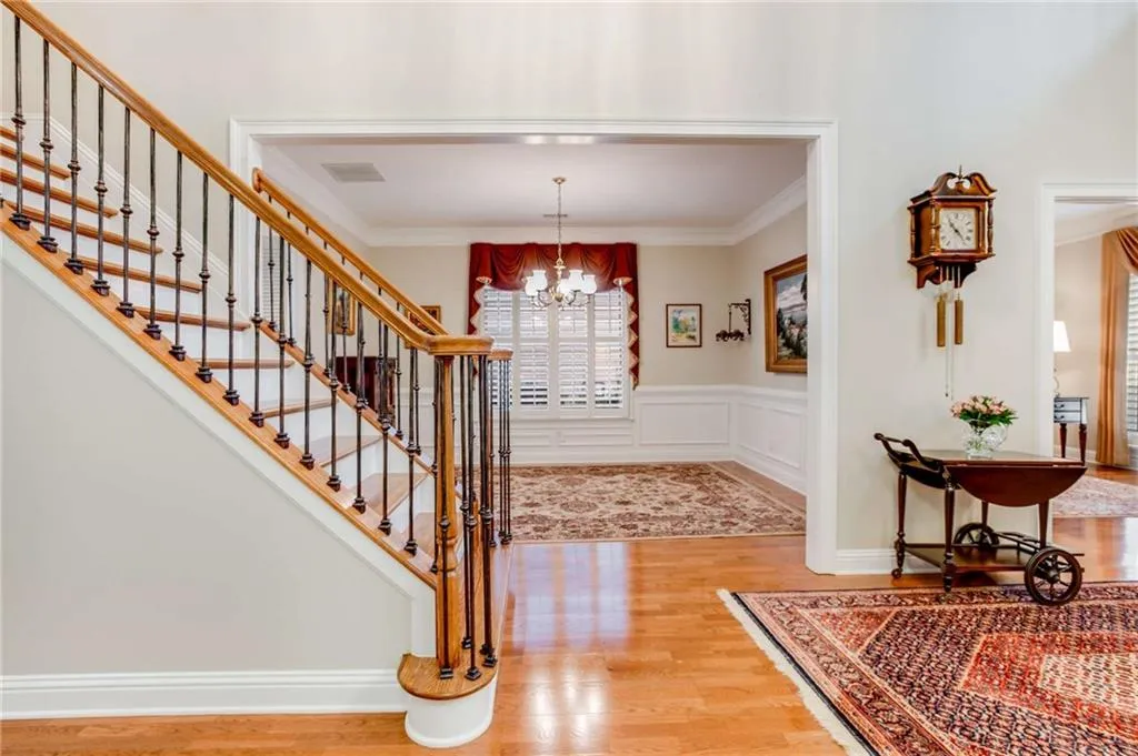 6245 Glen Oaks Lane, Sandy Springs, Georgia 30328, 4 Bedrooms Bedrooms, ,3 BathroomsBathrooms,Residential,Sold,6245 Glen Oaks Lane,7118886